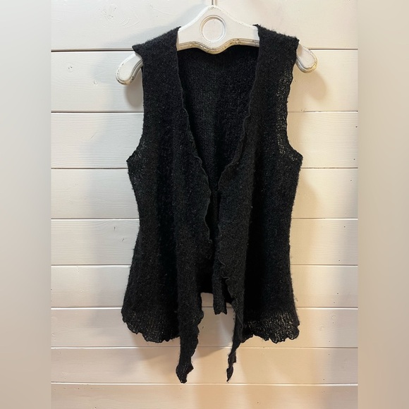 ❣️L’ANGELAINE – Black Wool & Kid Mohair Knit Vest (P/M) - Picture 1 of 11